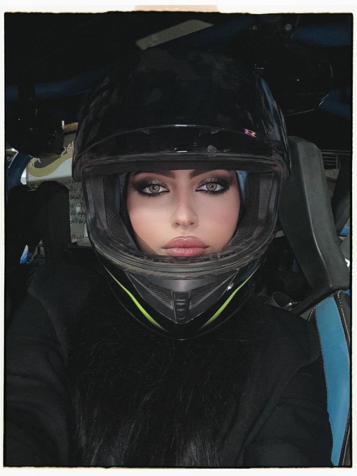 f1122925-564e-47a0-8870-3b4880cecda9