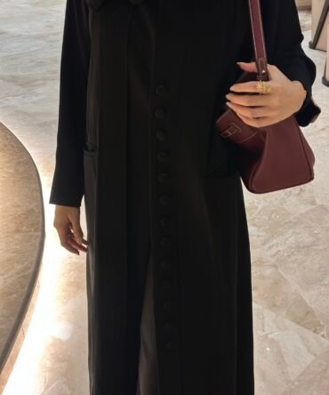Black E